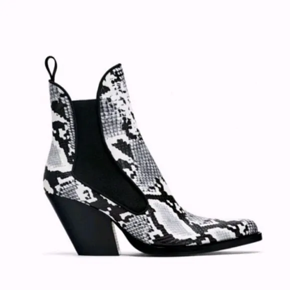 ZARA Black and White Snakeprint Ankle Boot/Bootie with Chunky Heel Size …