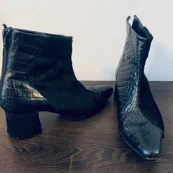 ZOU XOU Black Boot Combined texturized Boots. Size 7